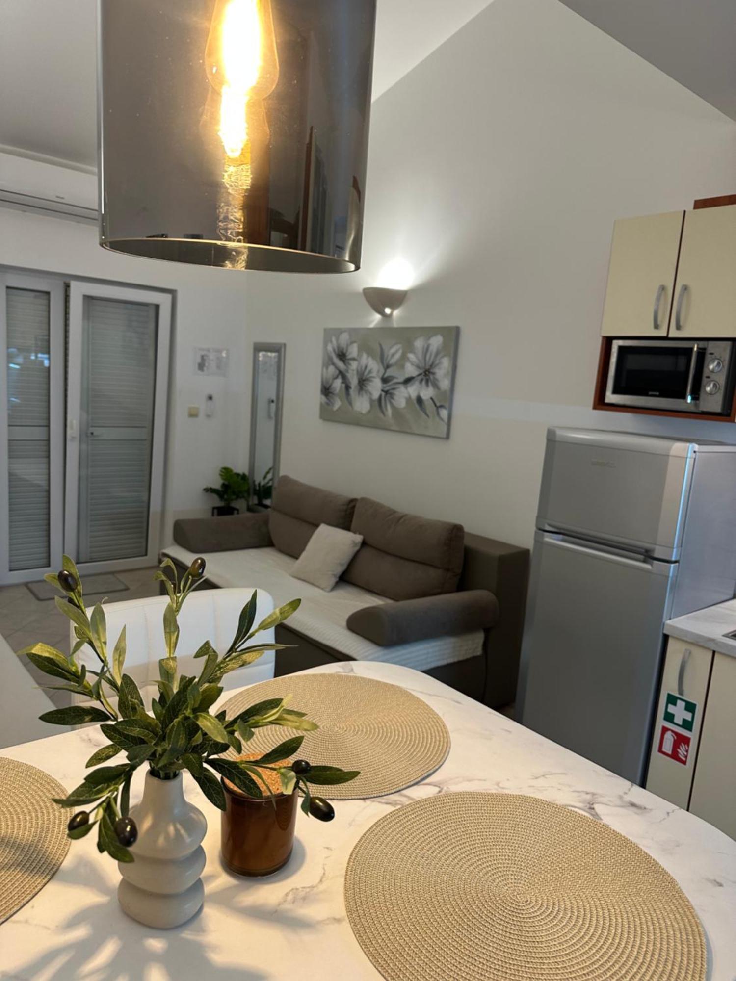 Apartmani Samec Novalja Εξωτερικό φωτογραφία